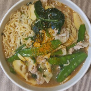 絹さや味噌ラーメン